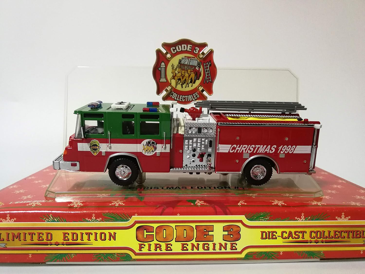 CODE 3 Navidad 1998 FIRE Engine 164 DIECAST Modelo Acabado CAR Truck Edición limitada