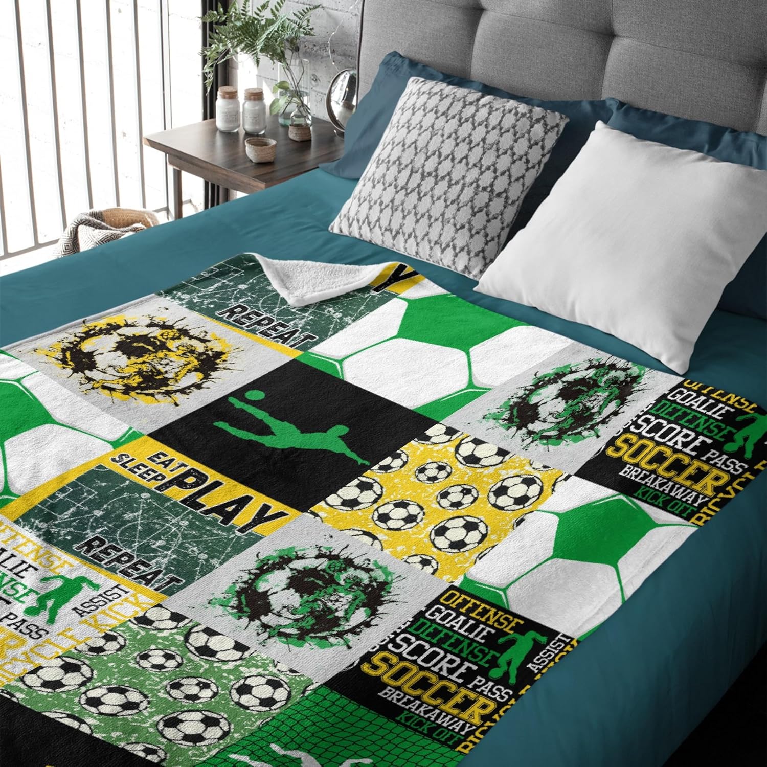 Manta de fútbol suave y ligera, manta de franela de regalo para mujeres pequeñas, manta para cama, sofá y viaje, 50 x 40 pulgadas, S para niños