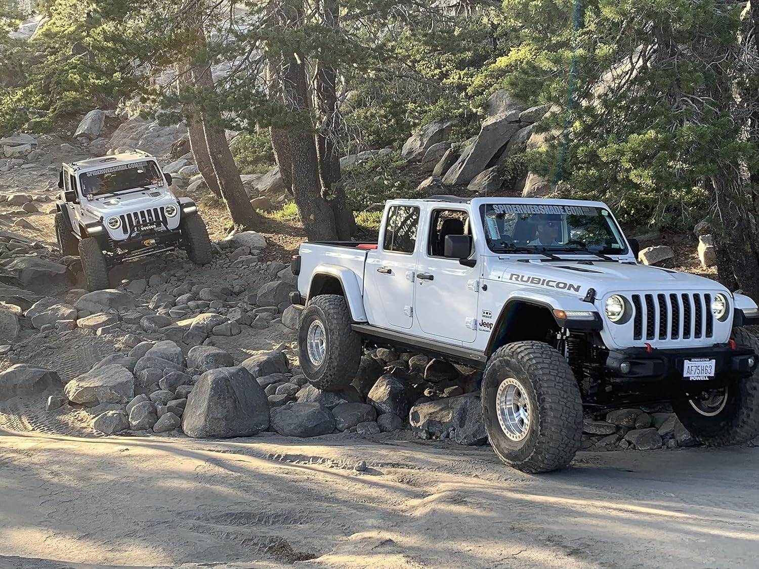 SPIDERWEBSHADE Parasol de malla para Jeep compatible con Jeep Gladiator JT de 4 puertas (2018 -actual), fabricado en los Estados Unidos, parasol de