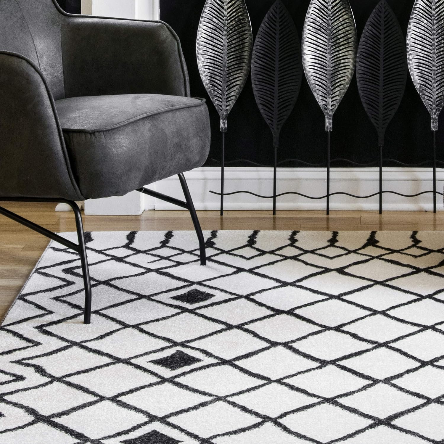 nuLOOM Remi – Alfombra moderna de celosía, 5 x 8 pies, color blanco y negro, rectangular
