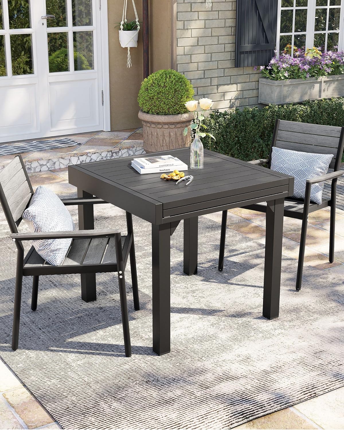 Pellebant Juego de 2 sillas de comedor apilables para exteriores, marco de aluminio con asiento y respaldo compuesto de plástico de madera, para