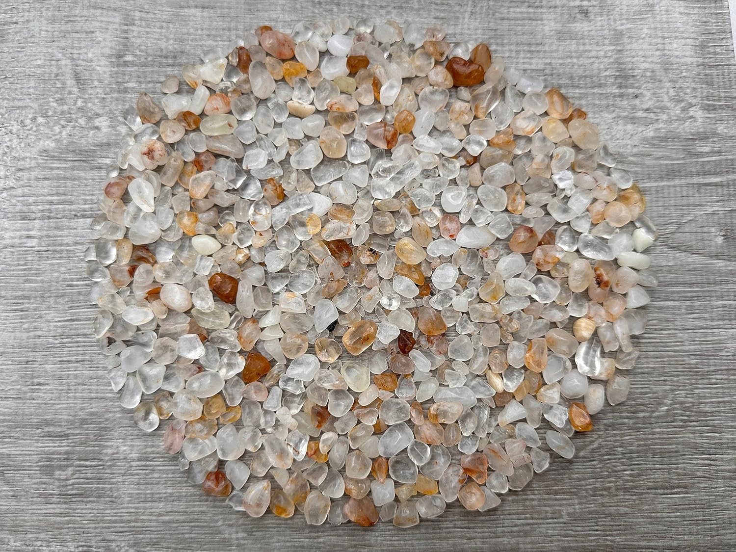 Chips de piedras preciosas de cuarzo curandero dorado natural al por mayor, mini cristales triturados, chips de cristal sin perforar (cuarzo