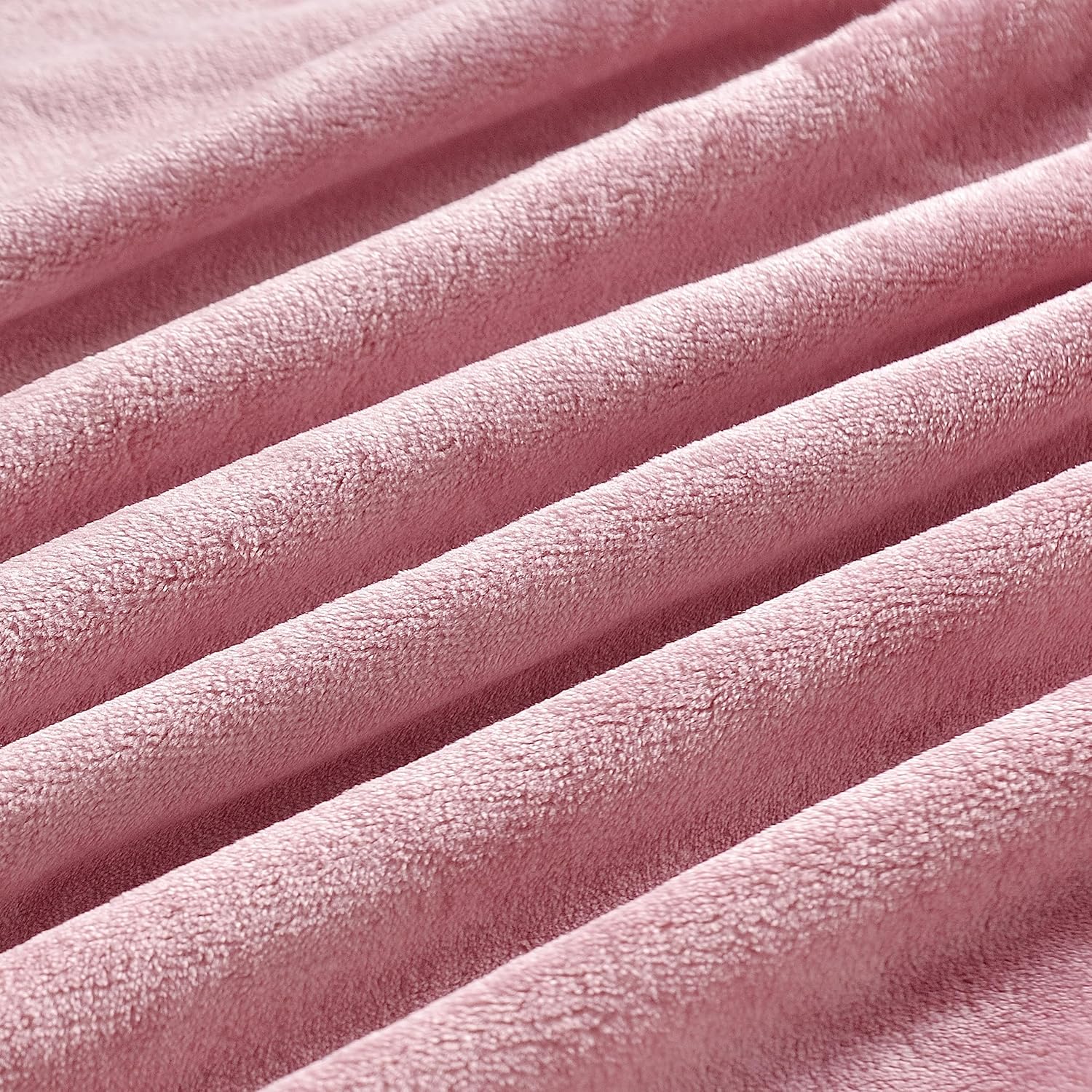 Kingole Manta de microfibra de franela afelpada. Suntuosa. Peso ligero. Acogedora. Para la cama o el sillón. Supersuave y cálida, en colores lisos.