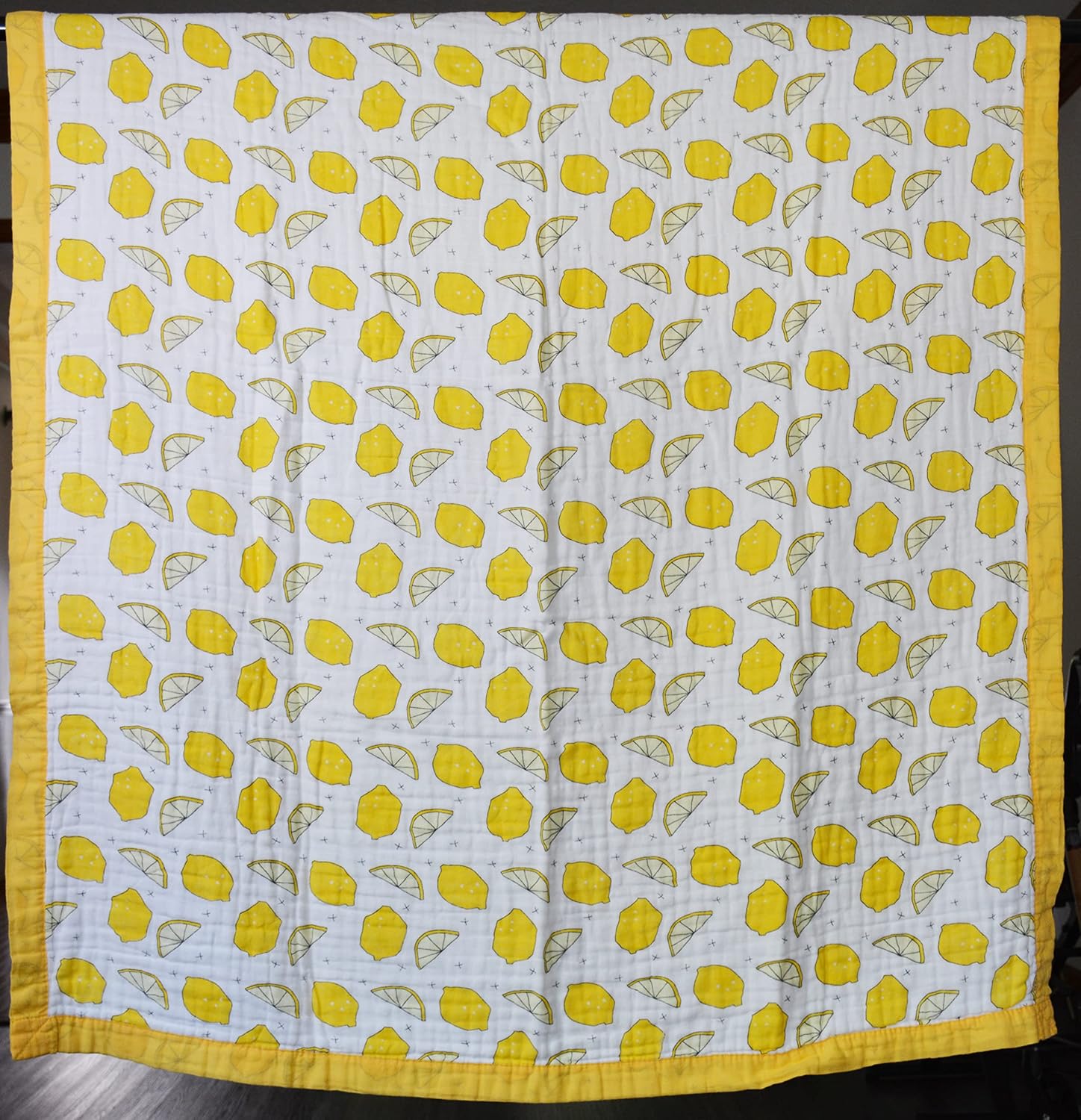 Dino Planet – Mantas para bebés y niños (limón)  6 capas de muselina  55 x 42 pies  100% algodón  Suavidad  Seguridad  Calidez  Diseño divertido