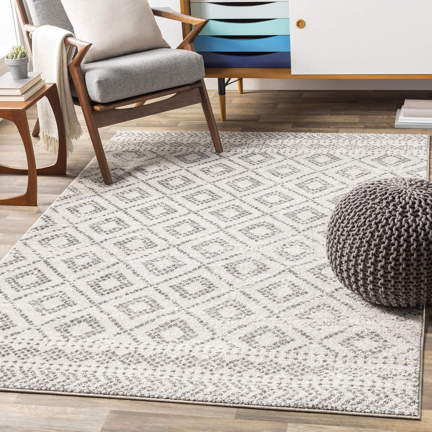 Artística Weavers Candis – Alfombra de área de 2 pies 7 pulgadas x 7 pies 3 pulgadas, gris claro