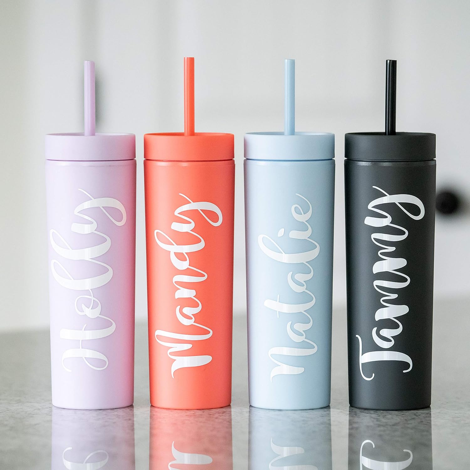 STRATA CUPS Perwinkle – Vasos delgados con tapas y popotes (paquete de 4), vasos acrílicos de color pastel mate de 16 onzas con tapas y pajillas,