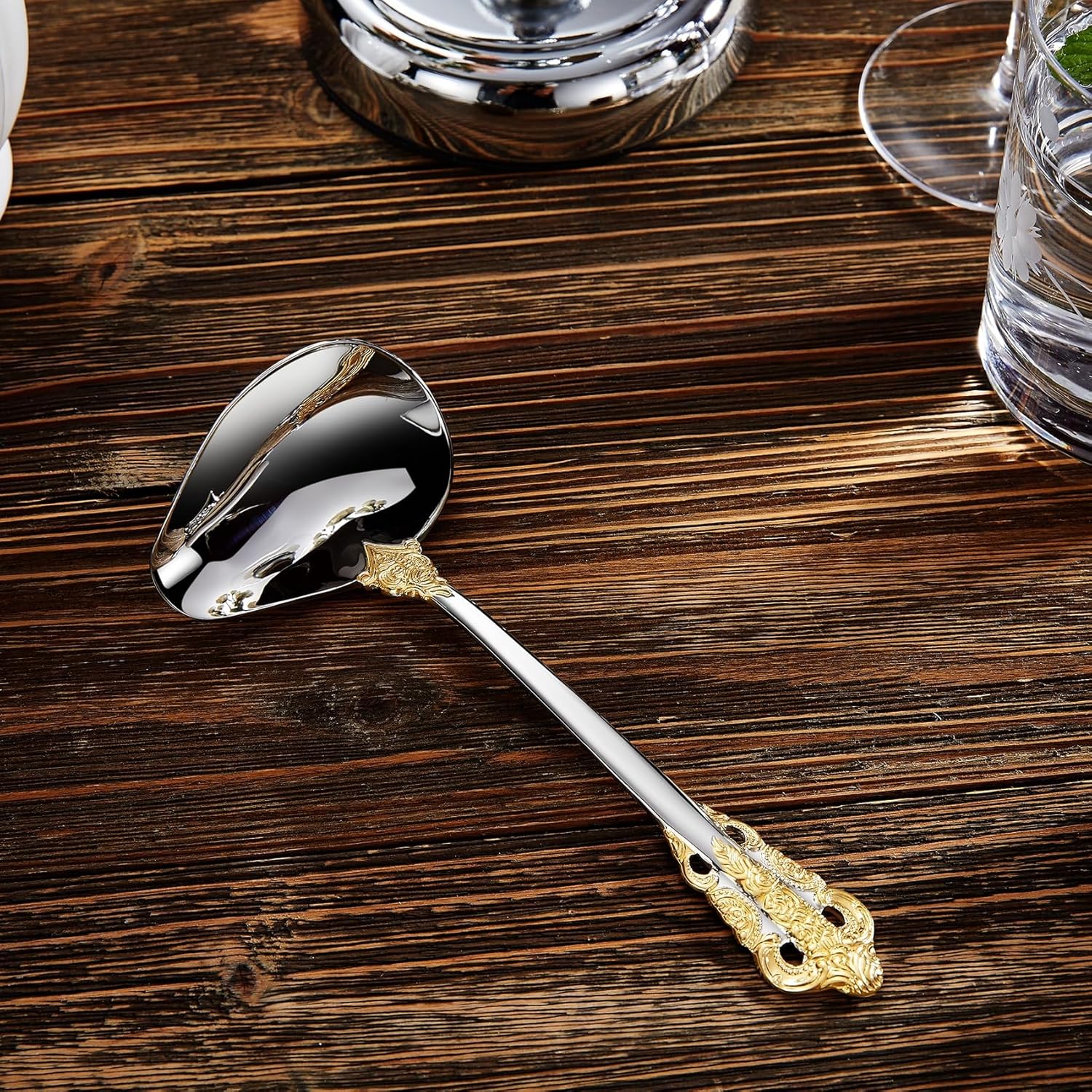 KEAWELL Cucharón de salsa de lujo de 7.2 pulgadas, acero inoxidable 1810, acento dorado, cuchara pequeña para salsa para el hogar. Sólido y