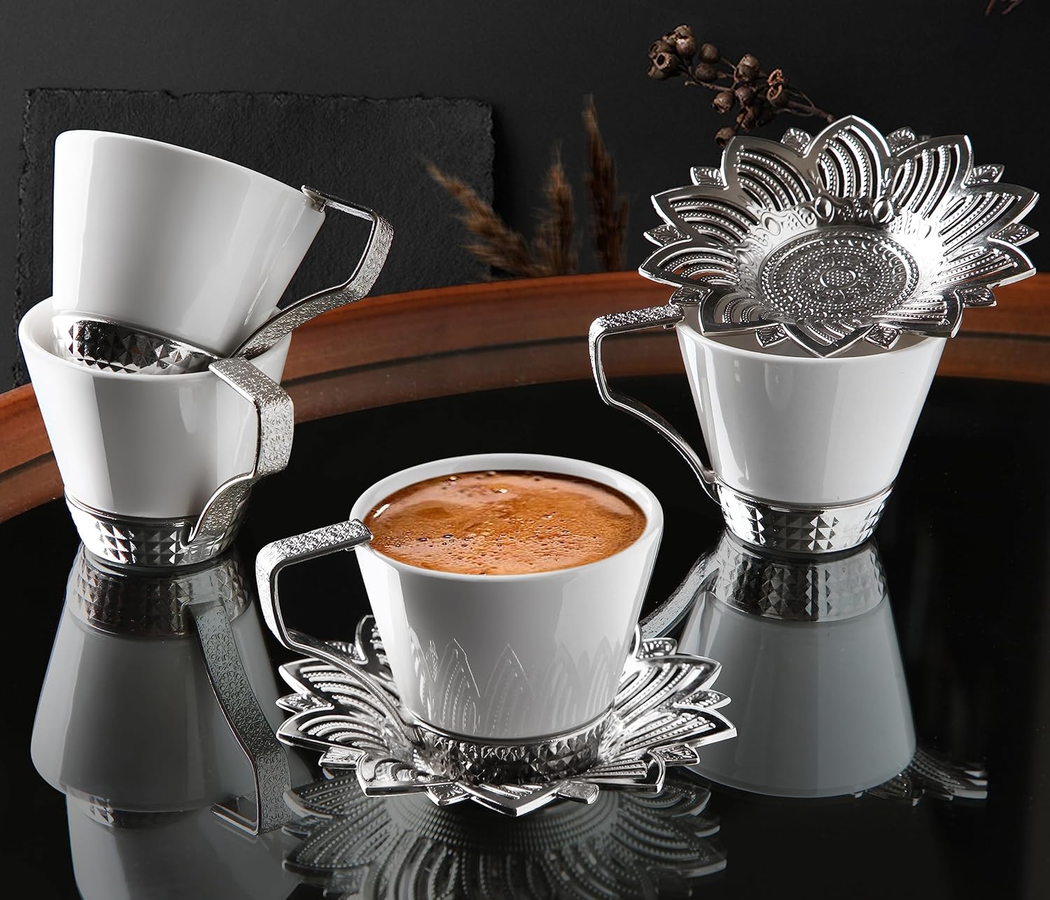Juego de tazas de café turco expreso con soportes metálicos y platillos (blanco-plateado)