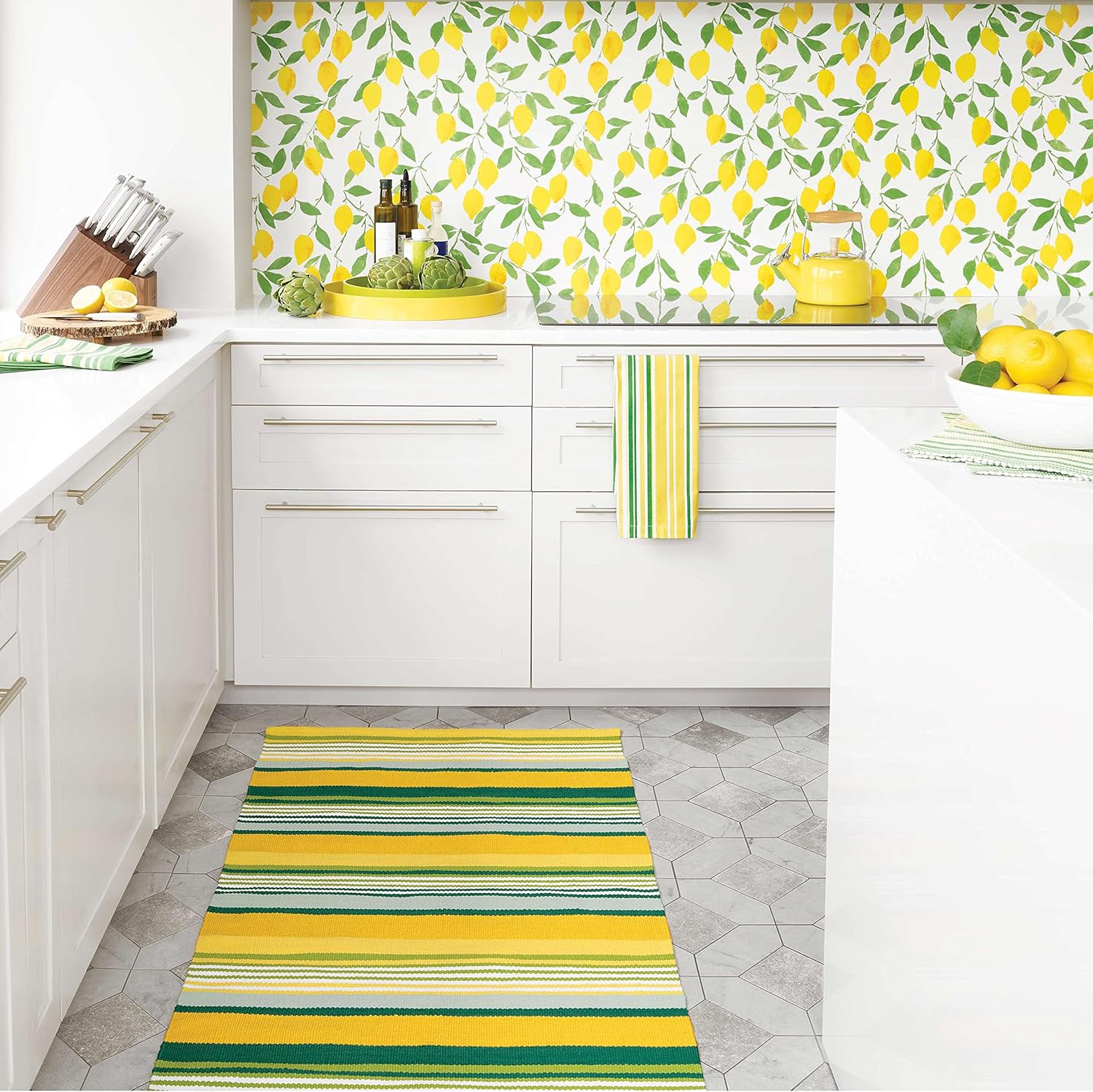 Dash and Albert Sunny Stripe Lemon – Alfombra tejida a mano para interiores y exteriores, 4 x 6 pies, patrón de rayas amarillasnaranjasverdes