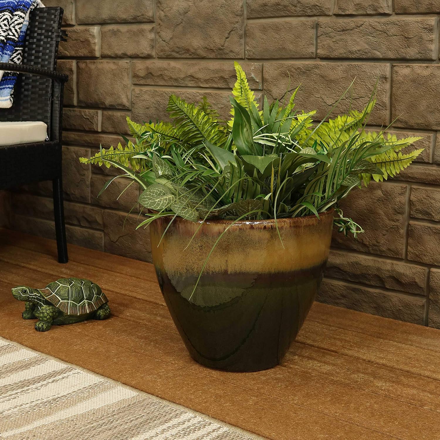 Sunnydaze Resort – Maceta de cerámica para interiores y exteriores, resistente a los rayos UV y a las heladas, acabado esmaltado verde lago bosque,