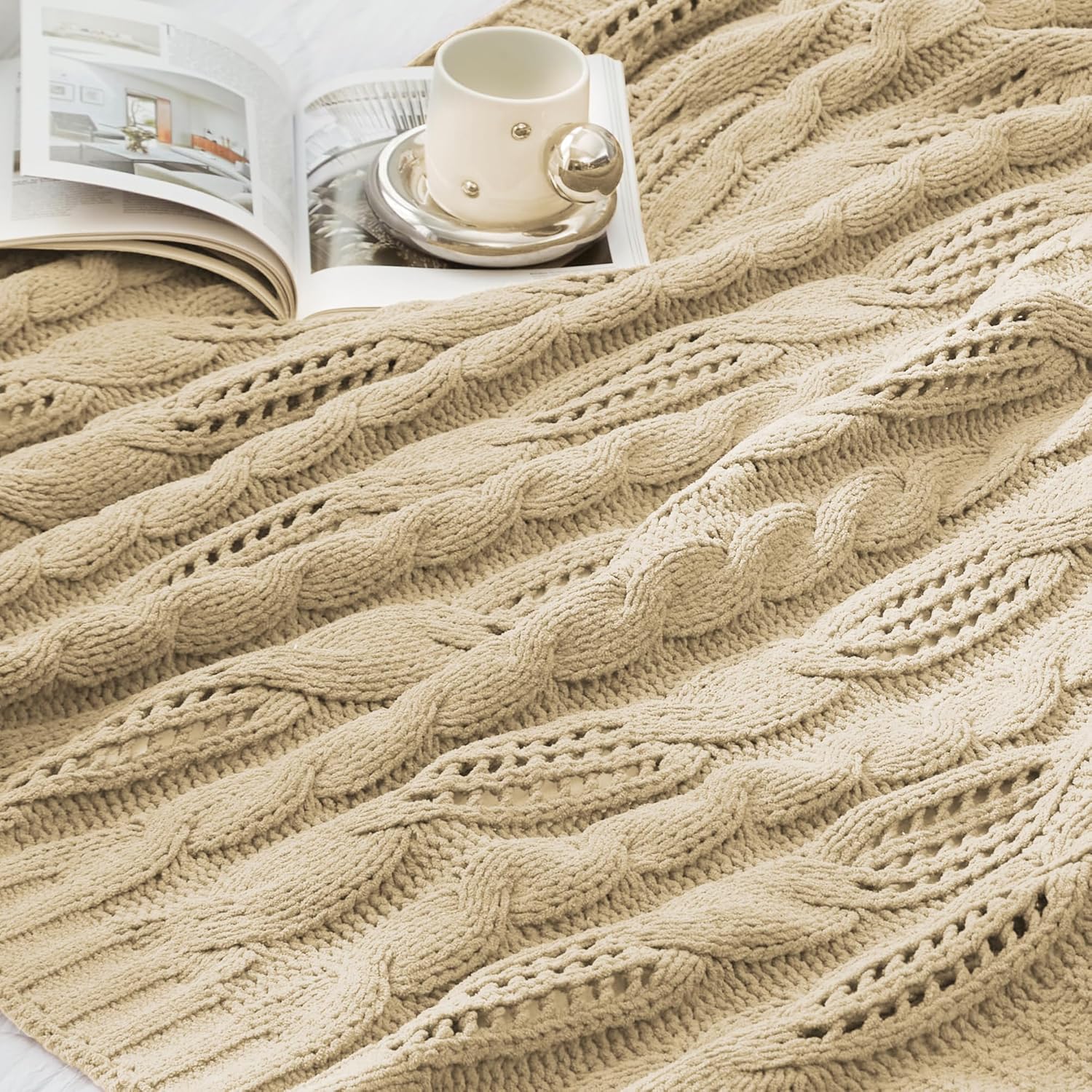 Amélie Home Manta de felpilla de punto grueso, transpirable, de punto trenzado, para sofá, silla, cama, color beige, 50 x 60 pulgadas