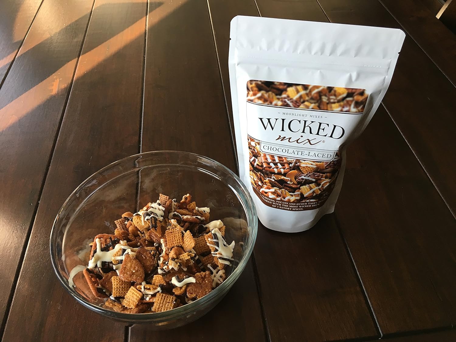 Wicked Mix Mezcla de aperitivos con nueces mixtas, bocadillos dulces y salados con almendras, anacardos, pretzels y nueces, bocadillos saludables