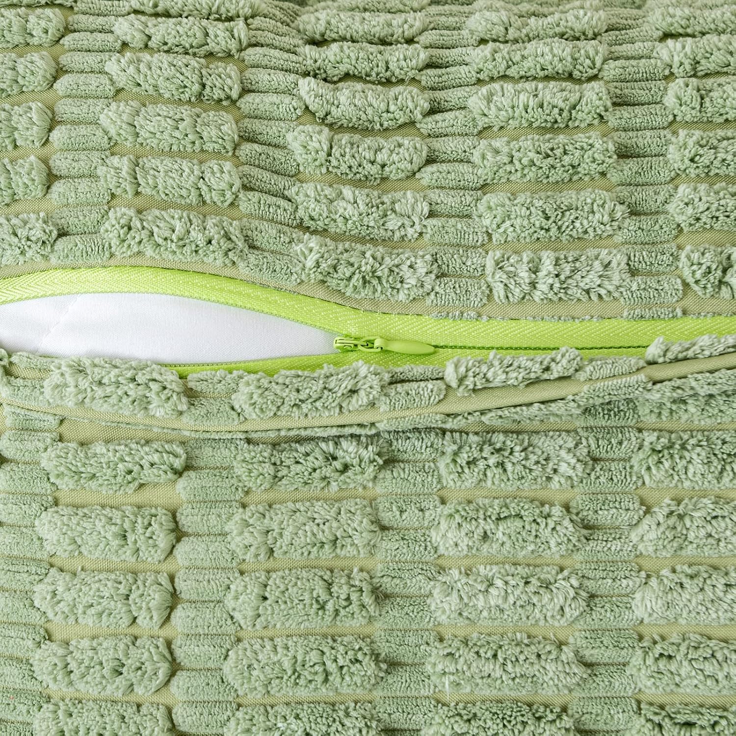 MIULEE Juego de 2 fundas de almohada decorativas de pana verde salvia, fundas de almohada suaves a rayas con borde ancho, decoración bohemia moderna