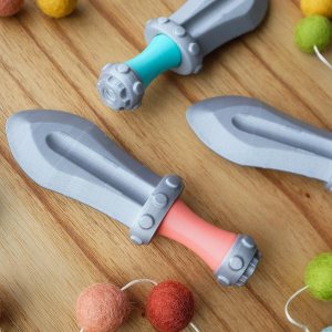 Baby’s First Sword – Divertido juguete sensorial de sonajero para bebés y niños pequeños, aguamarina Baby’s First Sword – Divertido juguete sensorial de sonajero para bebés y niños pequeños, aguamarina