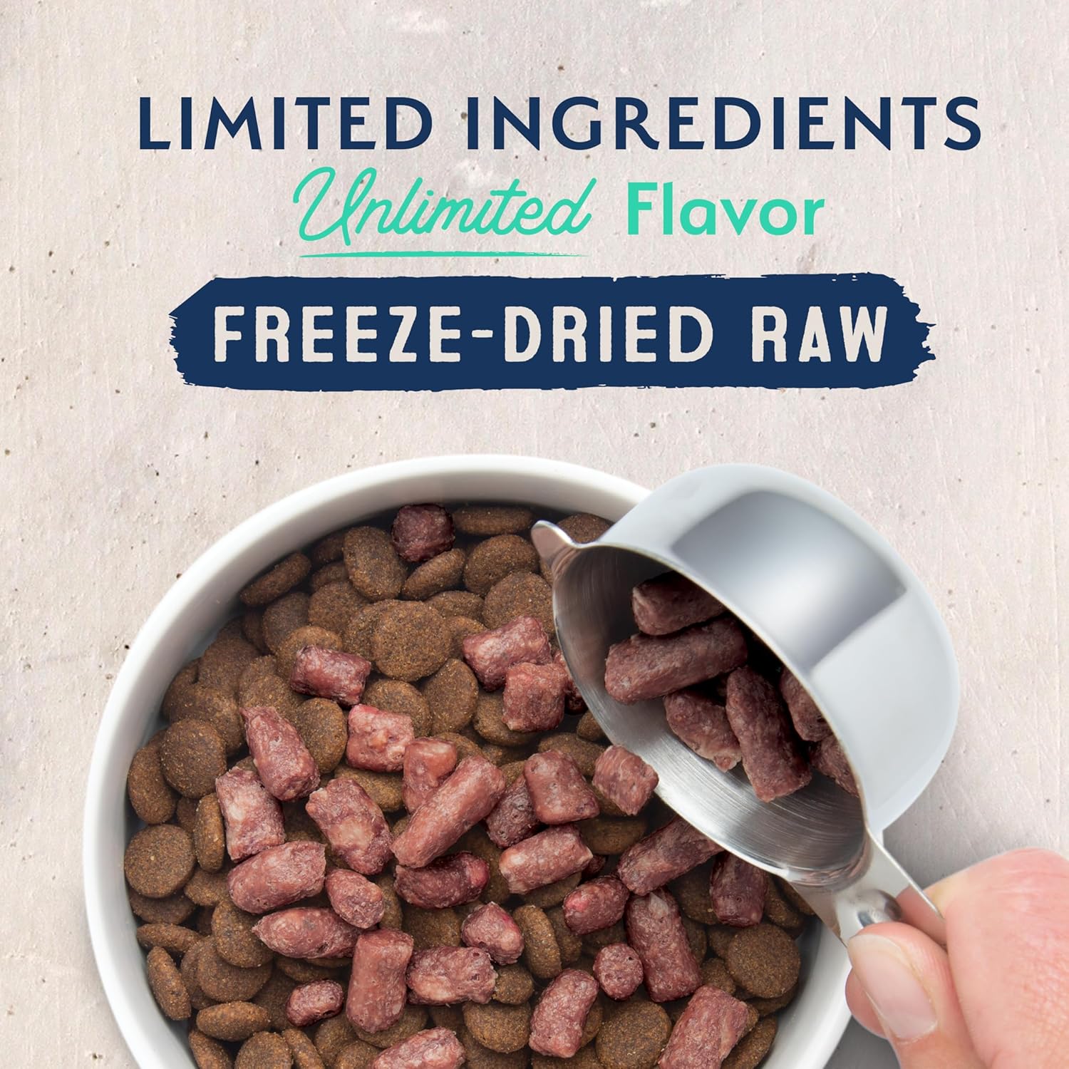 Natural Balance Alimento crudo liofilizado para perros, fórmula para adultos de ingredientes limitados sin granos, ideal como aderezo, golosina o