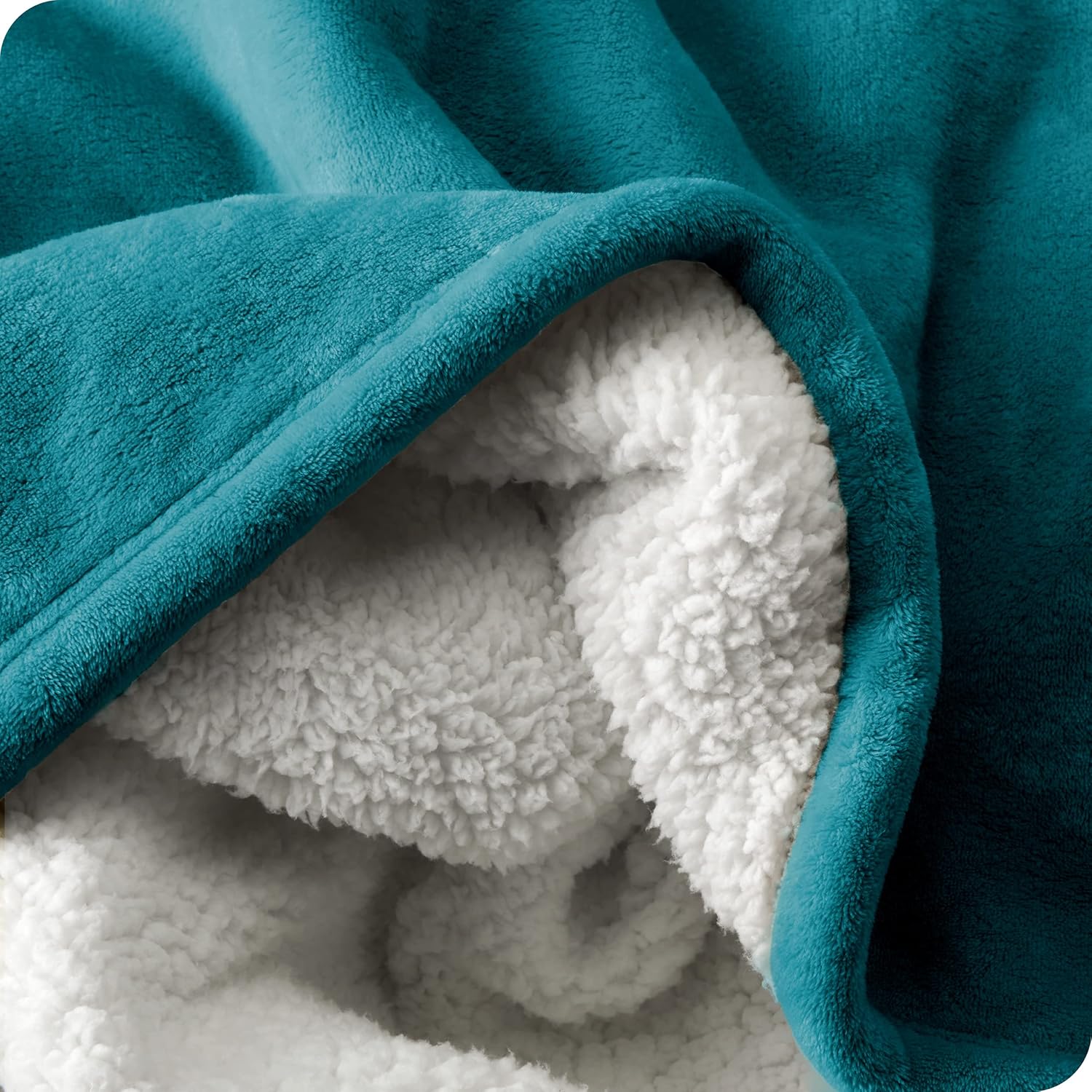 Bare Home Manta sherpa