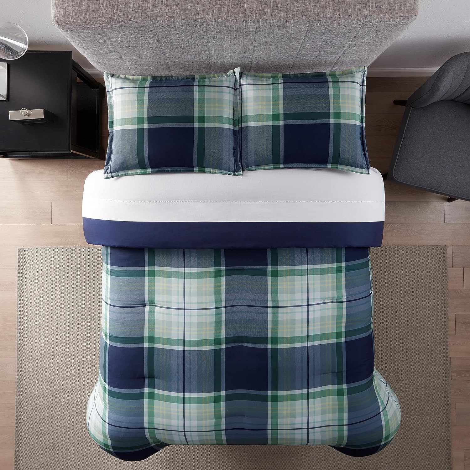 Serta Simply Clean Scott – Juego de edredón suave y moderno de 2 piezas a cuadros con funda de almohada para todas las estaciones, individual XL,