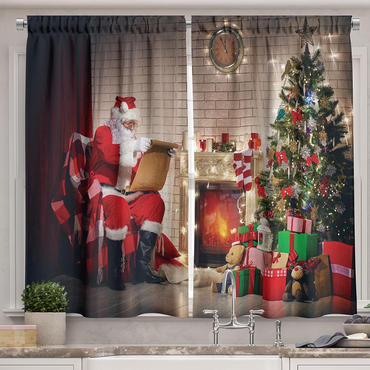 Ambesonne Cortinas de cocina de Papá Noel, viejo Papá Noel sentado en casa en la noche de Navidad, leyendo una carta cerca del árbol, juego de 2
