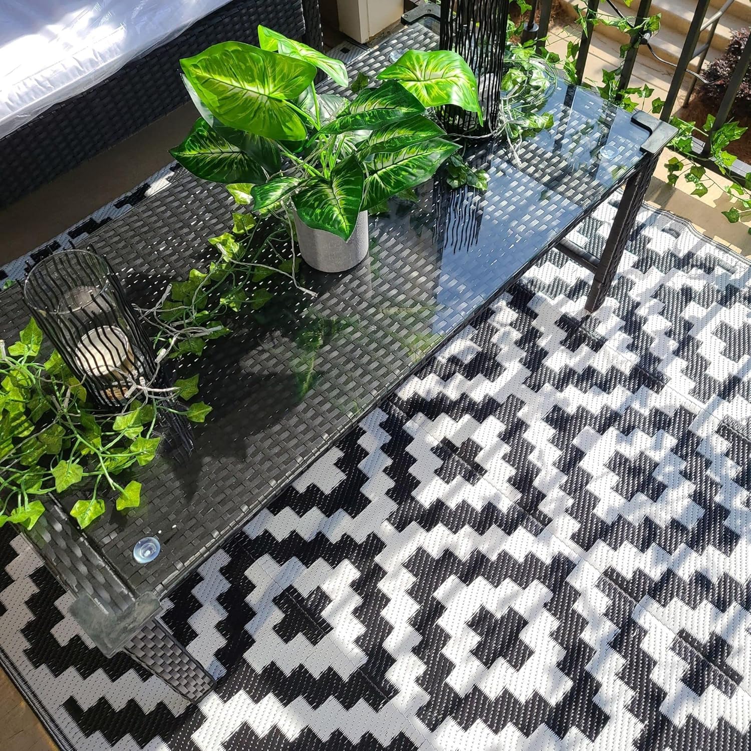 Alfombras de camping al aire libre, reversibles e impermeables, alfombras de plástico para porches de vehículos recreativos, negro-blanco 4×6 pies