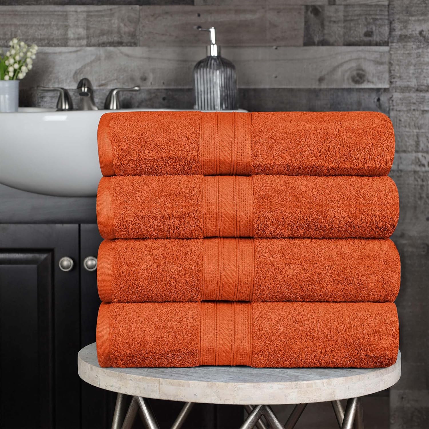 Superior SUPERIOR – Juego de 4 toallas de baño de 100% algodón peinado de fibra larga de 27.64 ozm, para baño, ducha, cocina, súper suave, afelpada,