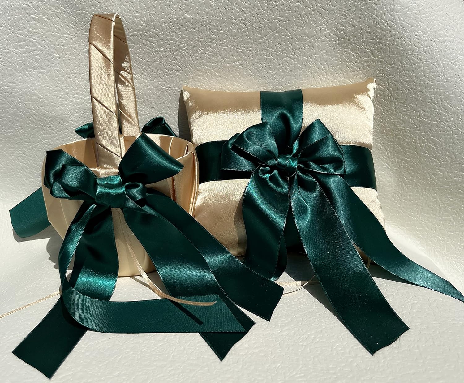 Uwedding Cesta de boda dorada para niña con lazo de satén verde oscuro, decoración de boda, aniversario, renovación de votos, recuerdo de fiesta,