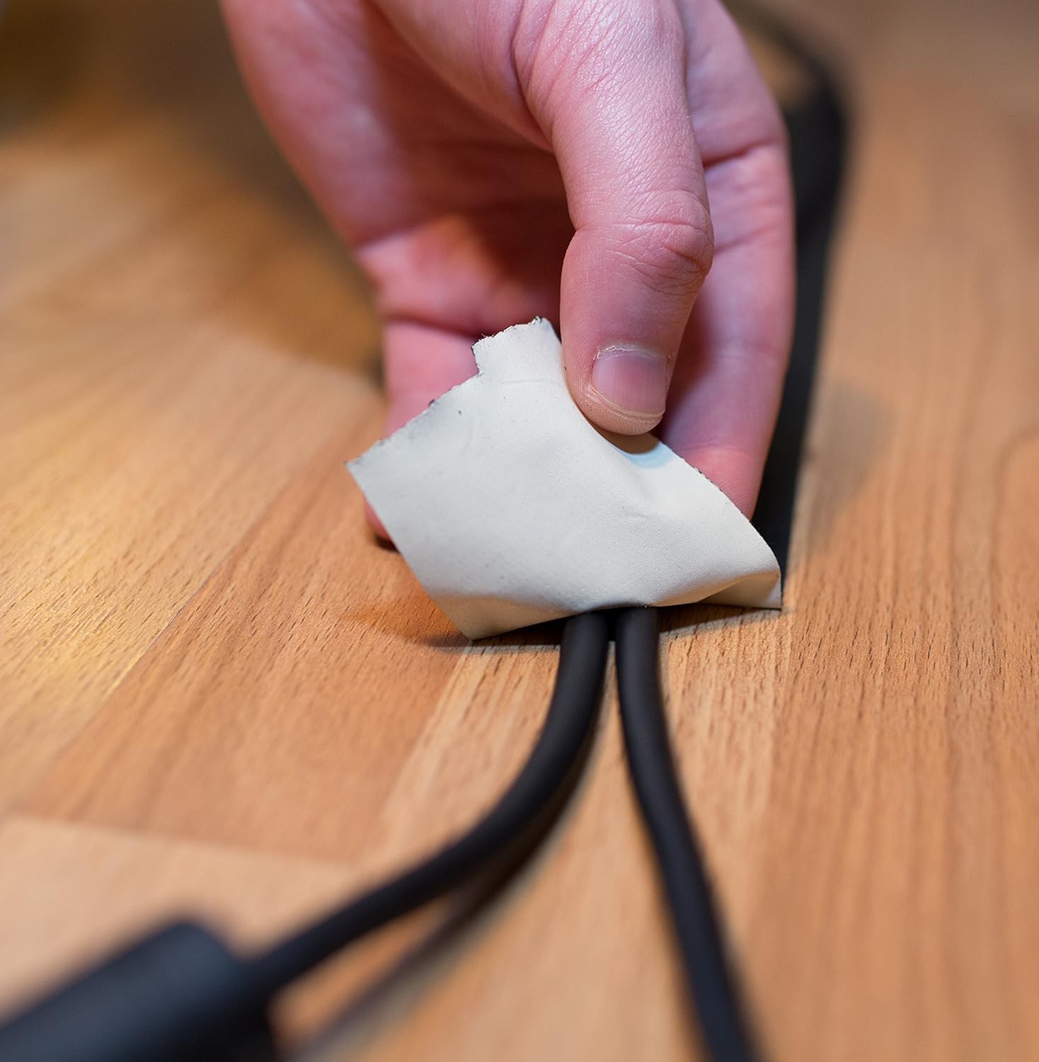 Cinta Gaffer  Rollo enorme  Cinta negra de 4 pulgadas x 40 yardas (120 pies)  Cinta GaffersTape utilizada para cinta Gaff, cinta adhesiva, cinta