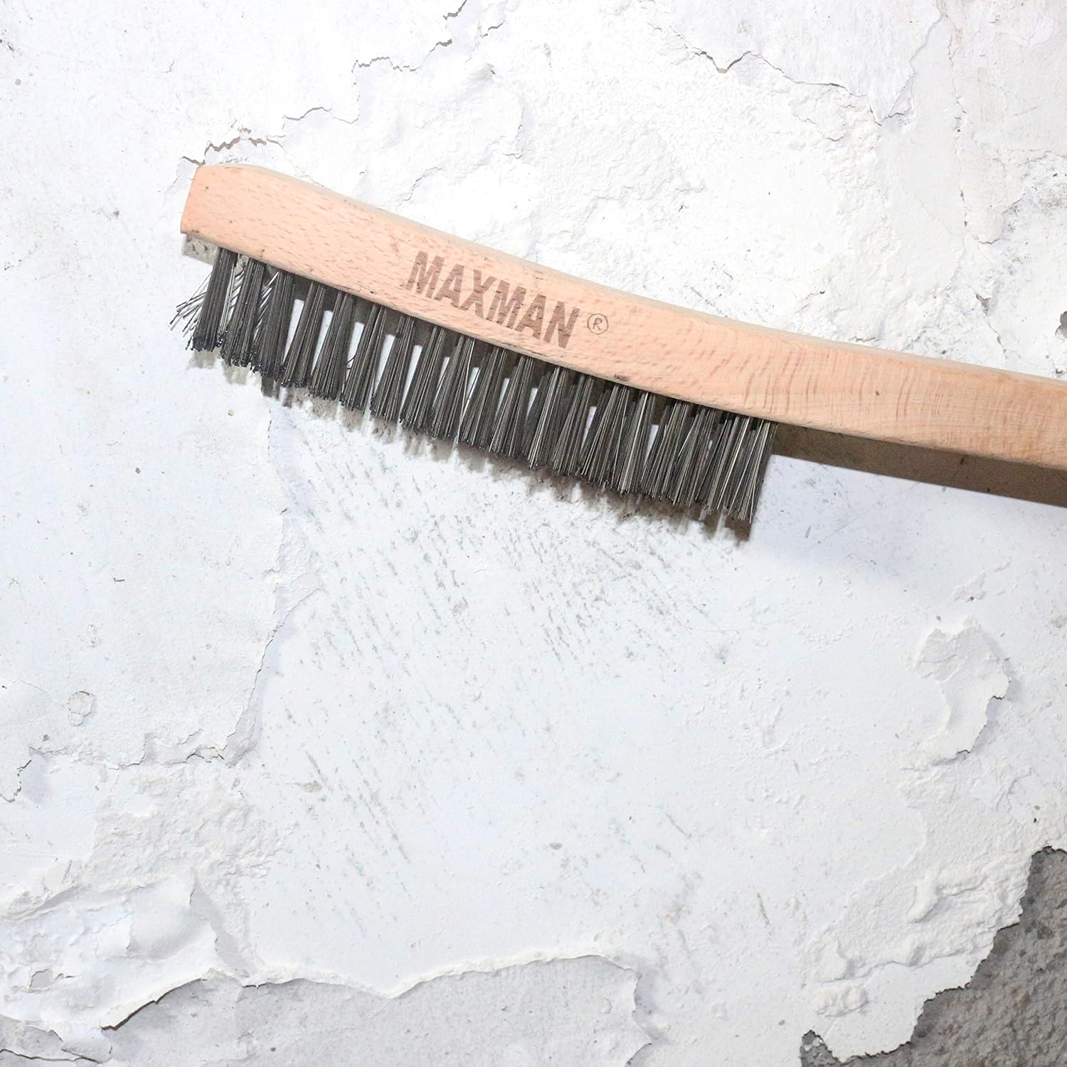 Cepillo de alambre, cepillo de alambre de acero inoxidable para limpiar el óxido con mango de madera de haya curvado de 14 pulgadas de largo, grande