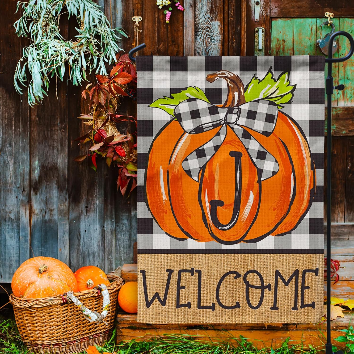 PAMBO CFA72-1J – Bandera de jardín de calabaza con monograma, bandera de otoño de 12 x 18 pulgadas, doble cara para familia, apellido, inicial,