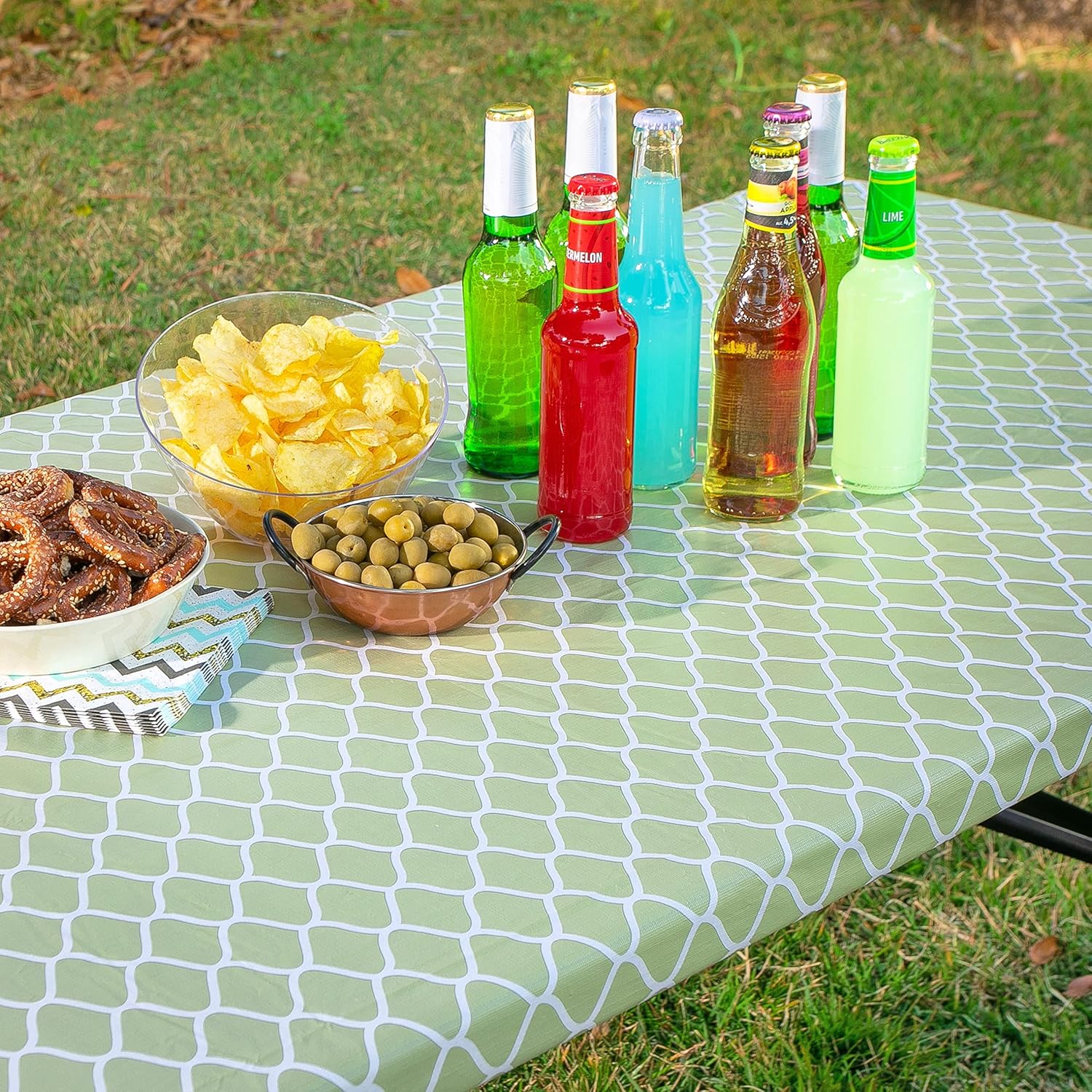 Mantel para mesa plegable, mantel rectangular de plástico con respaldo de vinilo con borde elástico, para Navidad, fiestas, picnic (4 pies, 24 x 50