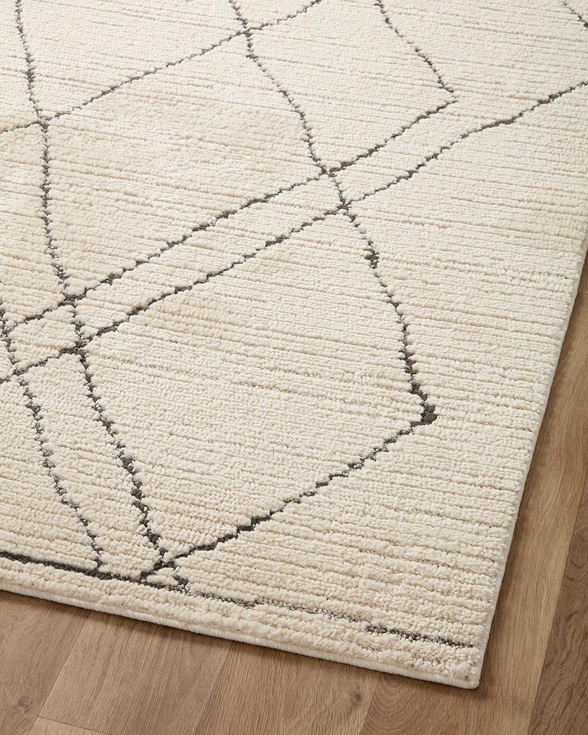 Loloi II Fabian Collection FAB-02 IvoryCharcoal 2′-7″ x 7′-6″ Runner Rug