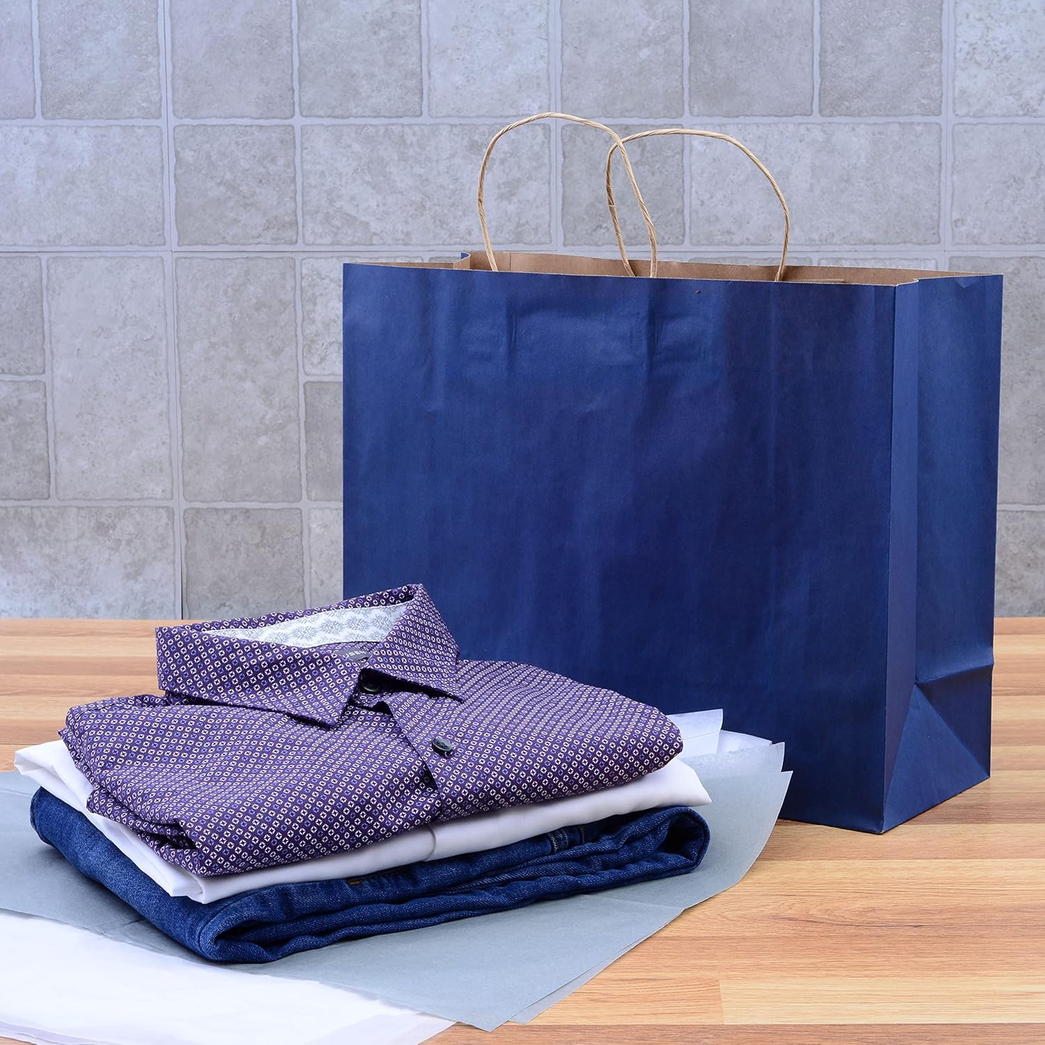 Bolsas de regalo azules  16 x 6 x 12 pulgadas, paquete de 100 bolsas de compras de papel kraft azul marino con asas, bolsas de manualidades a granel