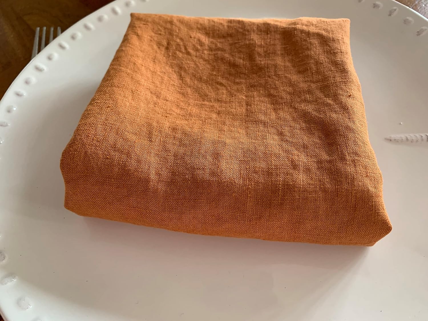 Servilletas de lino  100% lino francés  Servilletas de tela de lino puro lavado a la piedra  Esquinas en inglete  Juego de 4 (naranja tostado)