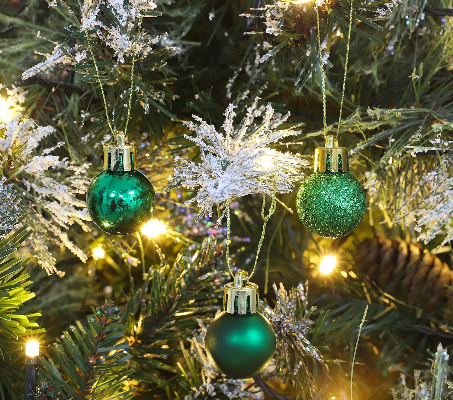 Christmas Concepts – Juego de 25 mini bolas para árbol de Navidad (0.984 pulgadas). Decorados con purpurina, mate y brillante .