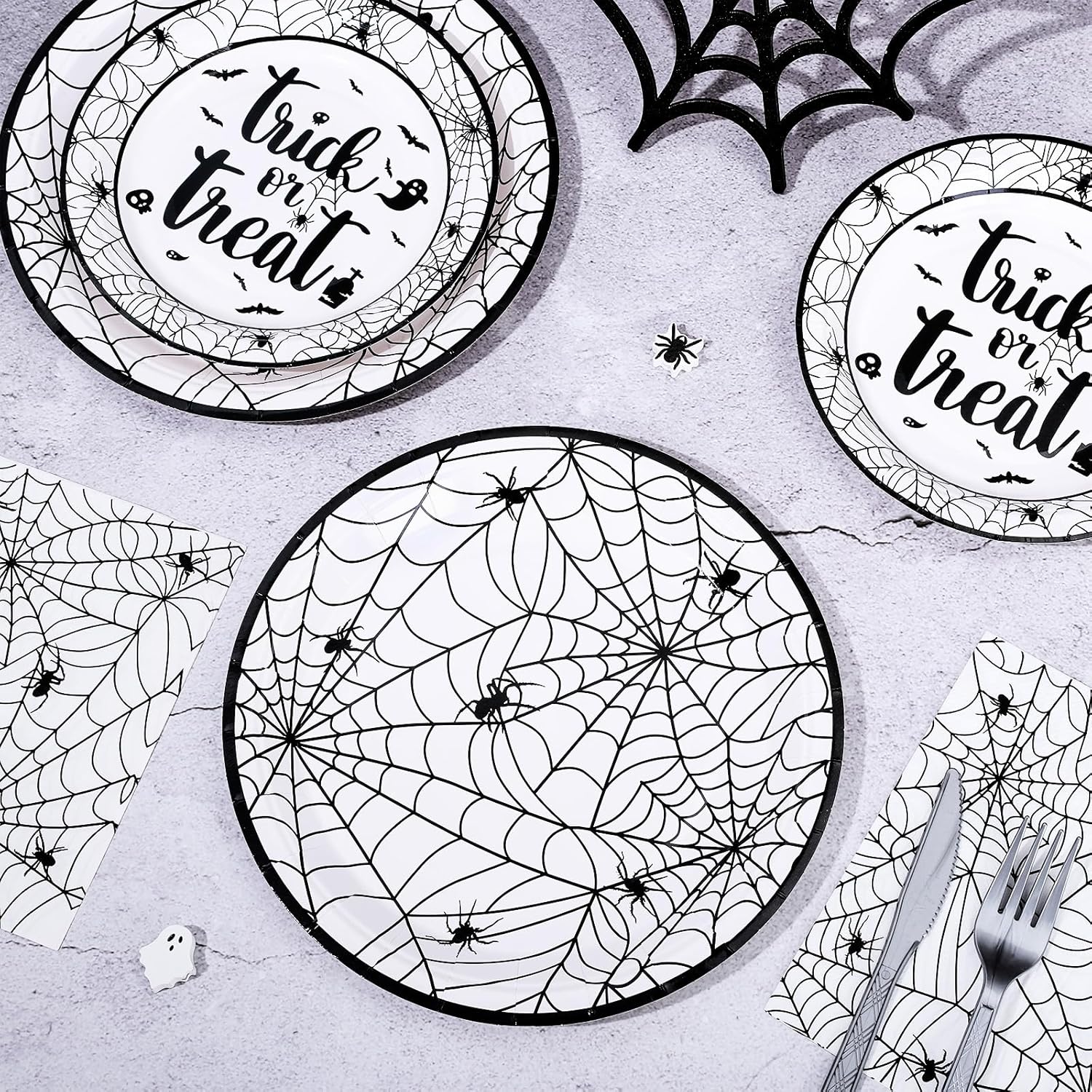 Whaline Platos y servilletas de Halloween, 40 platos de papel de telaraña y 20 servilletas de almuerzo, juego de vajilla desechable para decoración