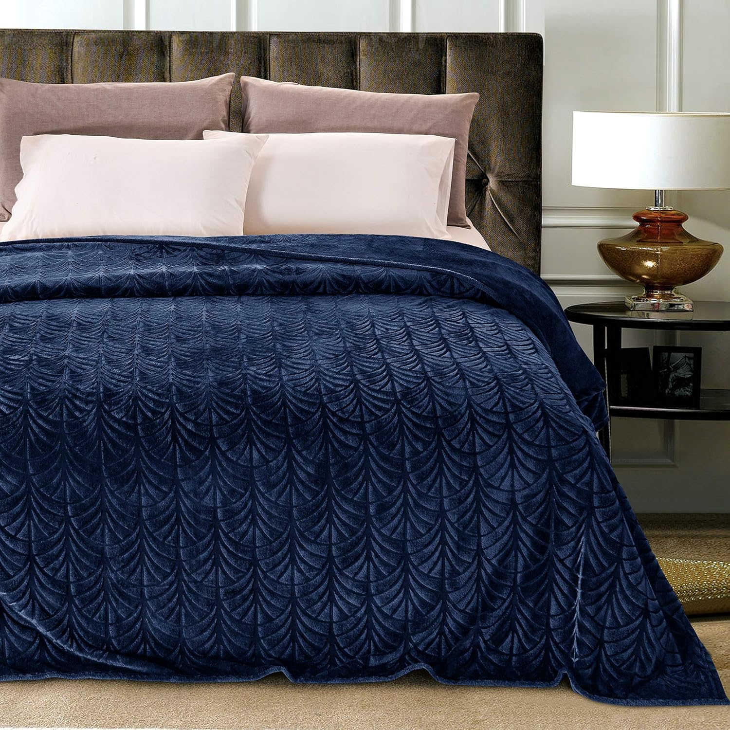 Whale Flotilla – Manta de franela para cama de tamaño individual, ligera, de terciopelo suave y esponjoso con diseño vintage, manta decorativa para
