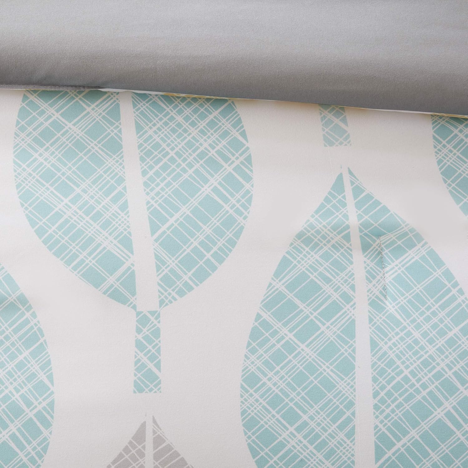 Madison Park Essentials – Juego de cama completo que incluye un edredón cálido con diseño en colores vibrantes y relleno alternativo para todas las
