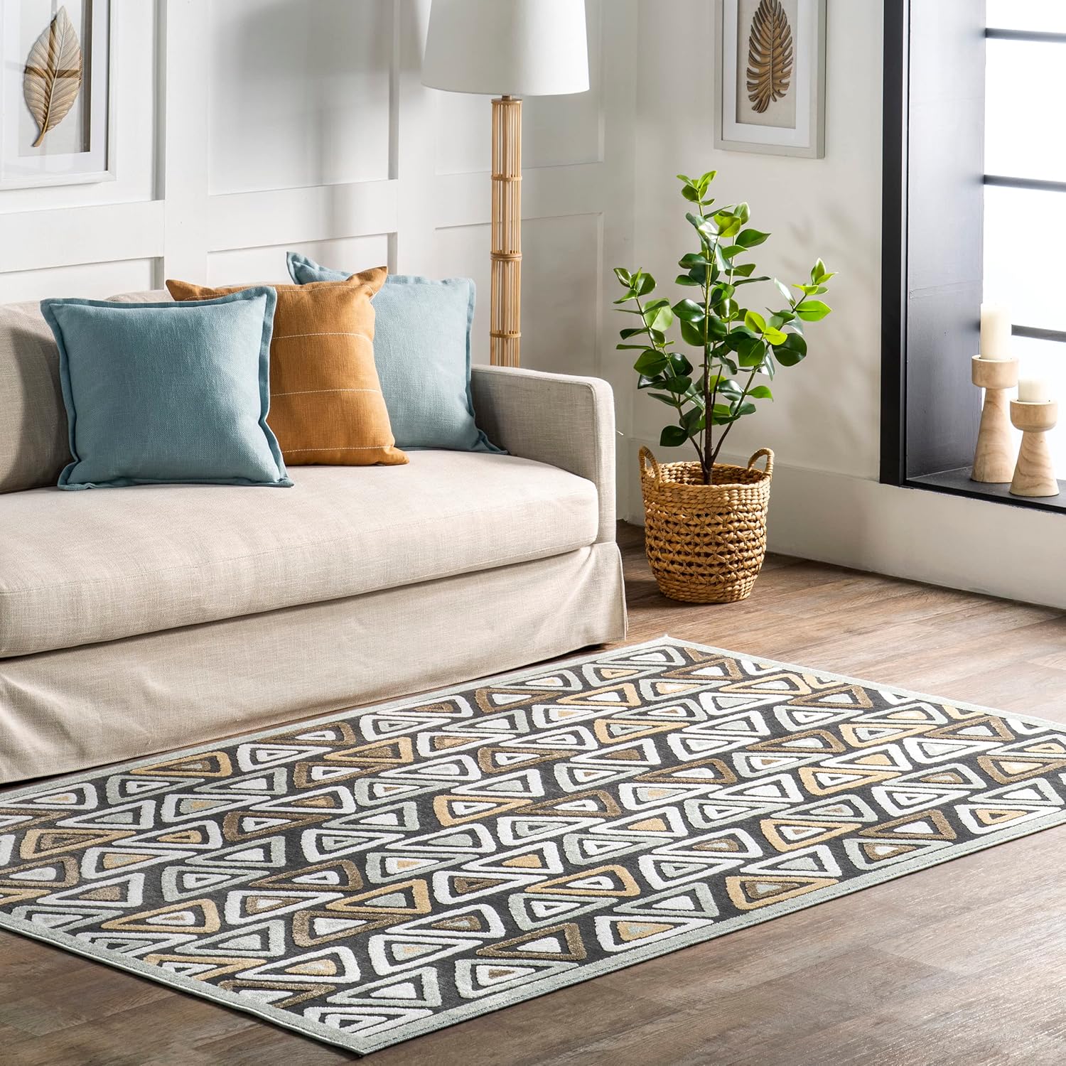 nuLOOM Aneka – Alfombra de triángulos a rayas, lavable a máquina, 5×8, beige