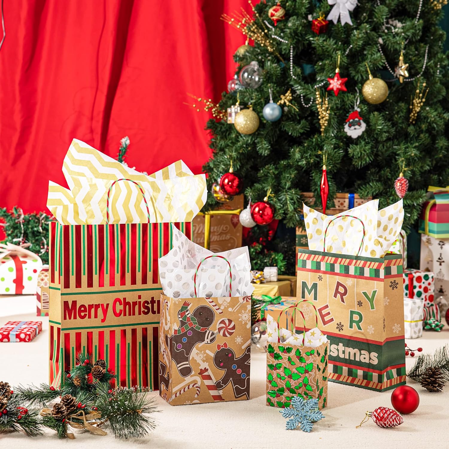JOYIN 24 bolsas de regalo de papel de estraza de papel de estraza de Navidad de varios tamaños con asas de cordel para decoración de regalo de