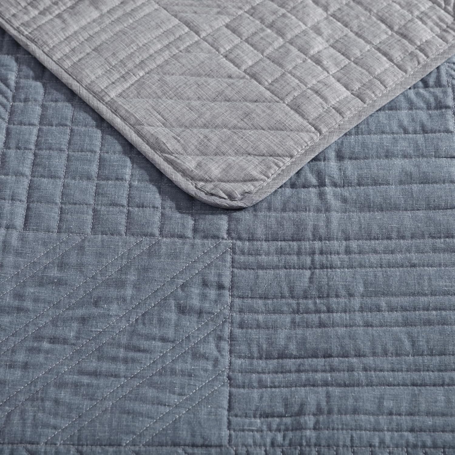 Eddie Bauer – Juego de edredón King, ropa de cama reversible con fundas a juego, decoración ligera del hogar para todas las estaciones (azul lago