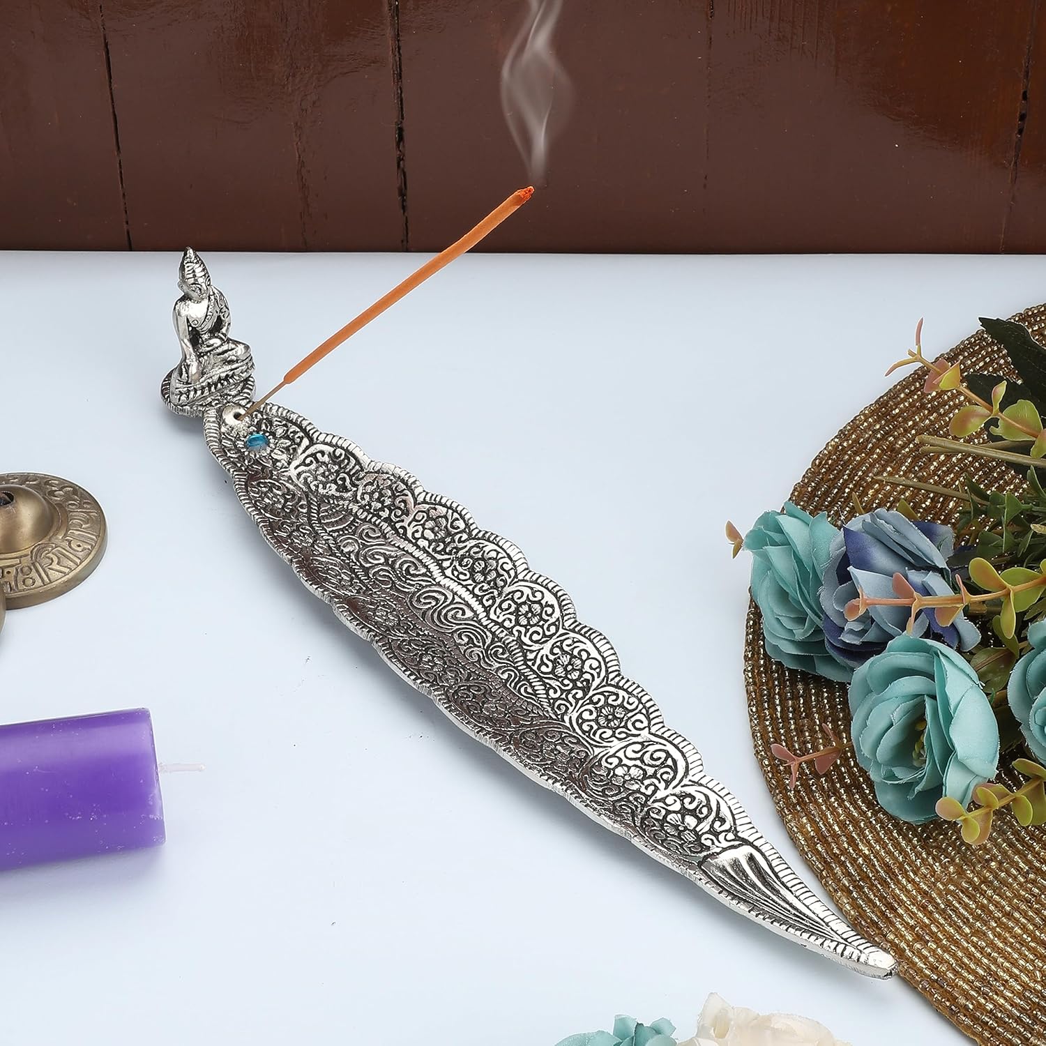 Ajuny Quemador de incienso de aluminio con colector de cenizas, acabado plateado, estilo tibetano, soporte de incienso de 12.1 in, ideal para