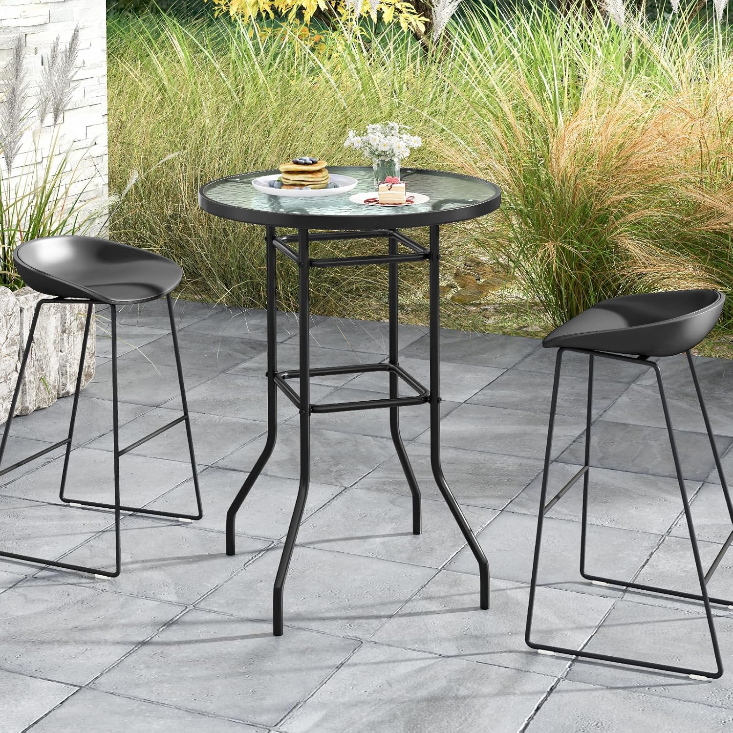 Tangkula Mesa de bar para patio, mesa redonda de altura de mostrador con mesa de vidrio templado y marco de metal resistente, mesa de cóctel al aire