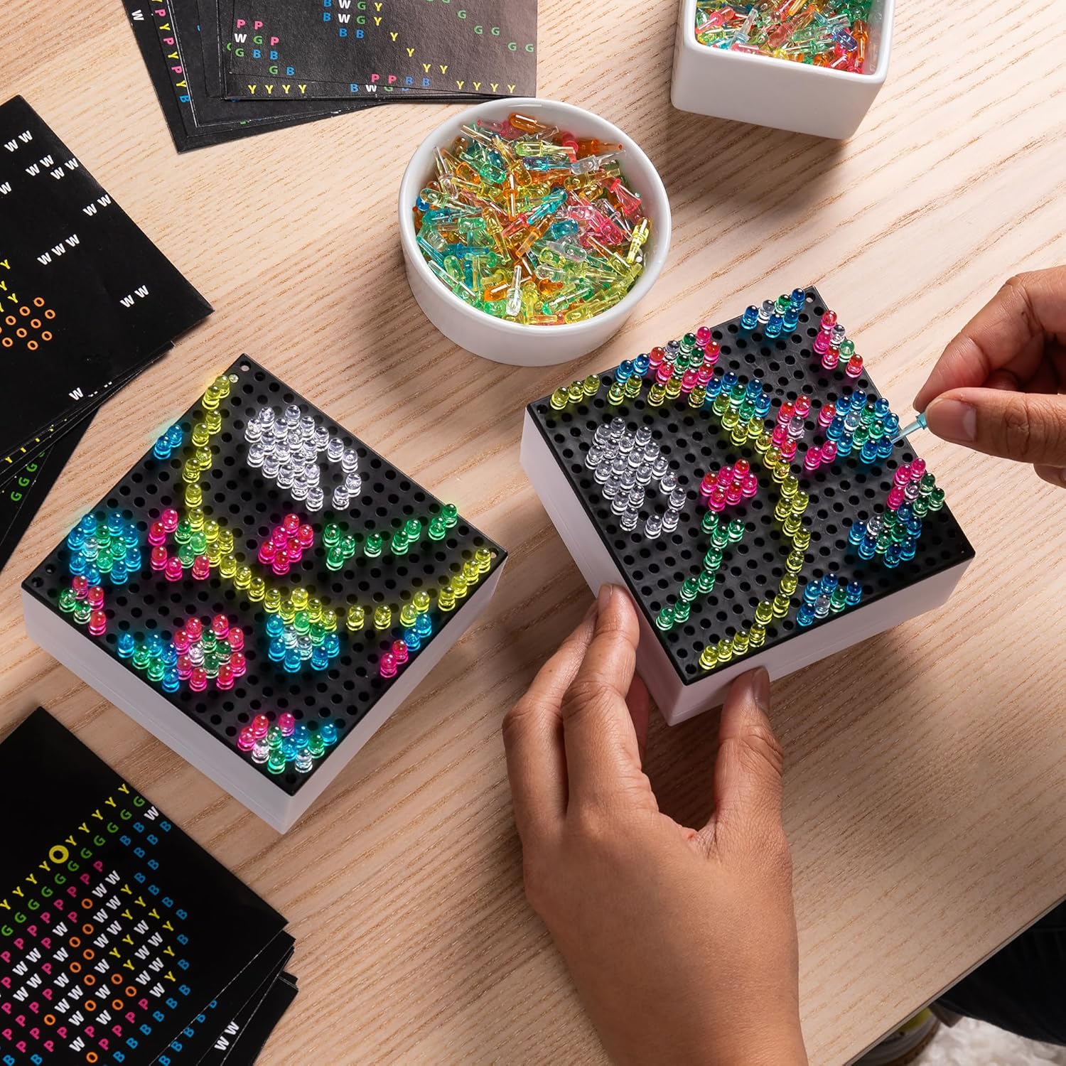 Lite Brite Mini-X Connect – Paquete de 2  Crea arte ligero con clavijas, juguete de arte creativo para niñas, niños, unisex, niños pequeños, a