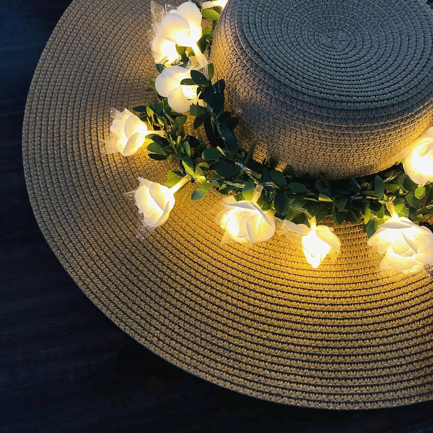 Guirnalda de luces de encaje de rosas y vides, guirnalda de flores de espuma artificial, luz blanca cálida, funciona con pilas para el día de San