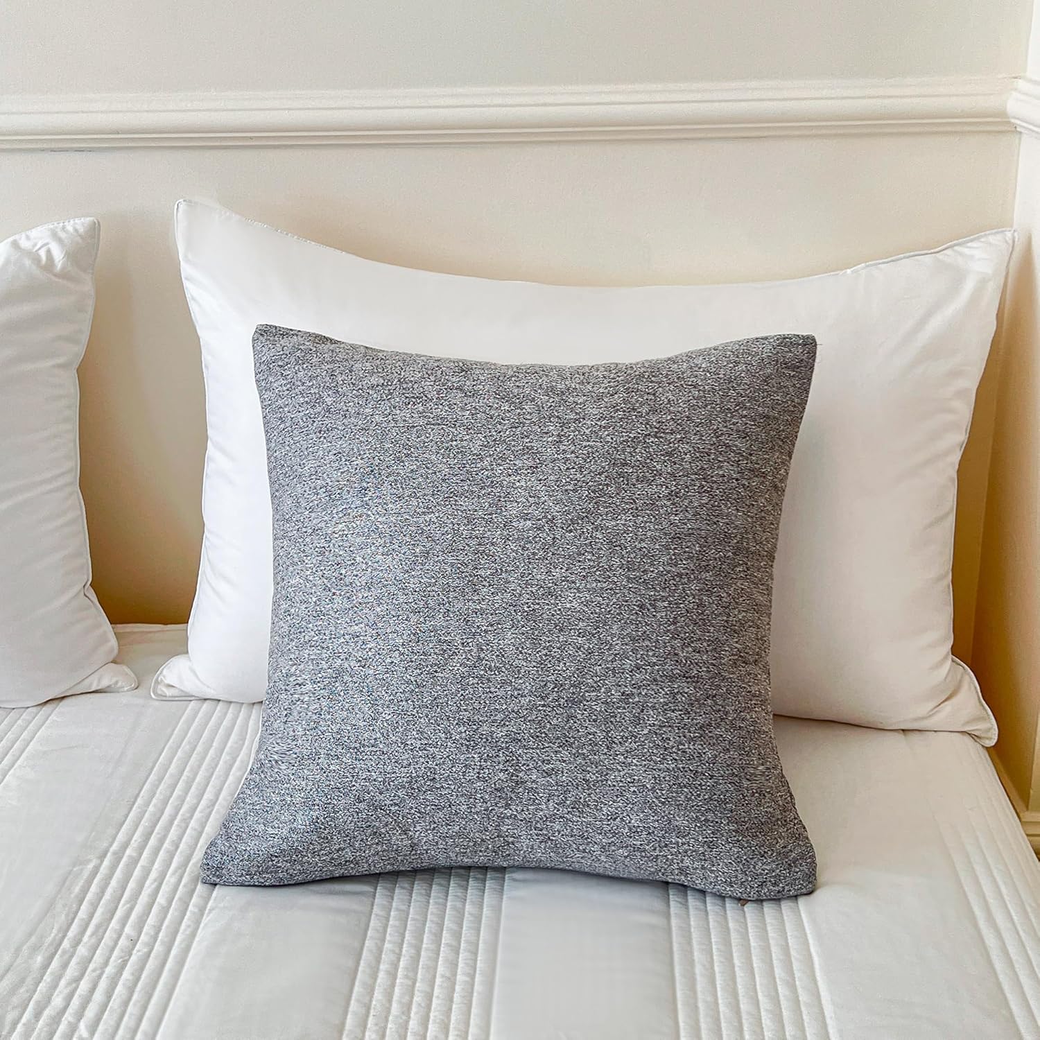 OSVINO Camino de cama sólido de microfibra, protector de ropa de cama simple ligero y duradero, bufanda para boda, habitación de hotel, gris claro,