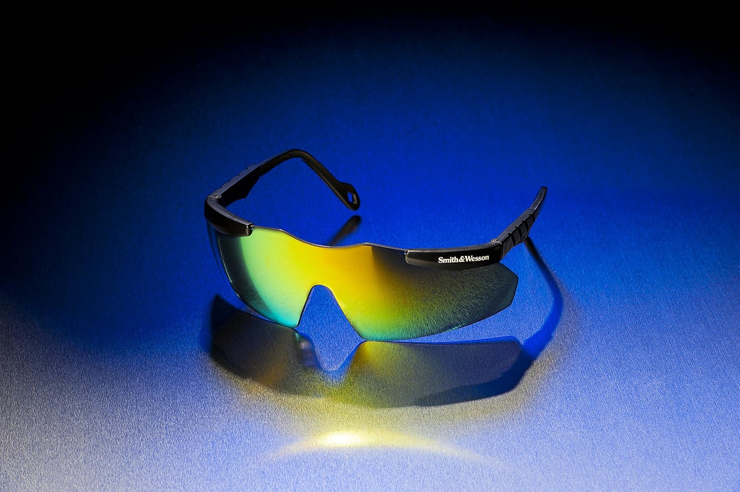 KLEENGUARD Smith & Wesson Magnum 3G Mini gafas de seguridad (20337), marco negro, lente espejo dorado, 12 paresestuche
