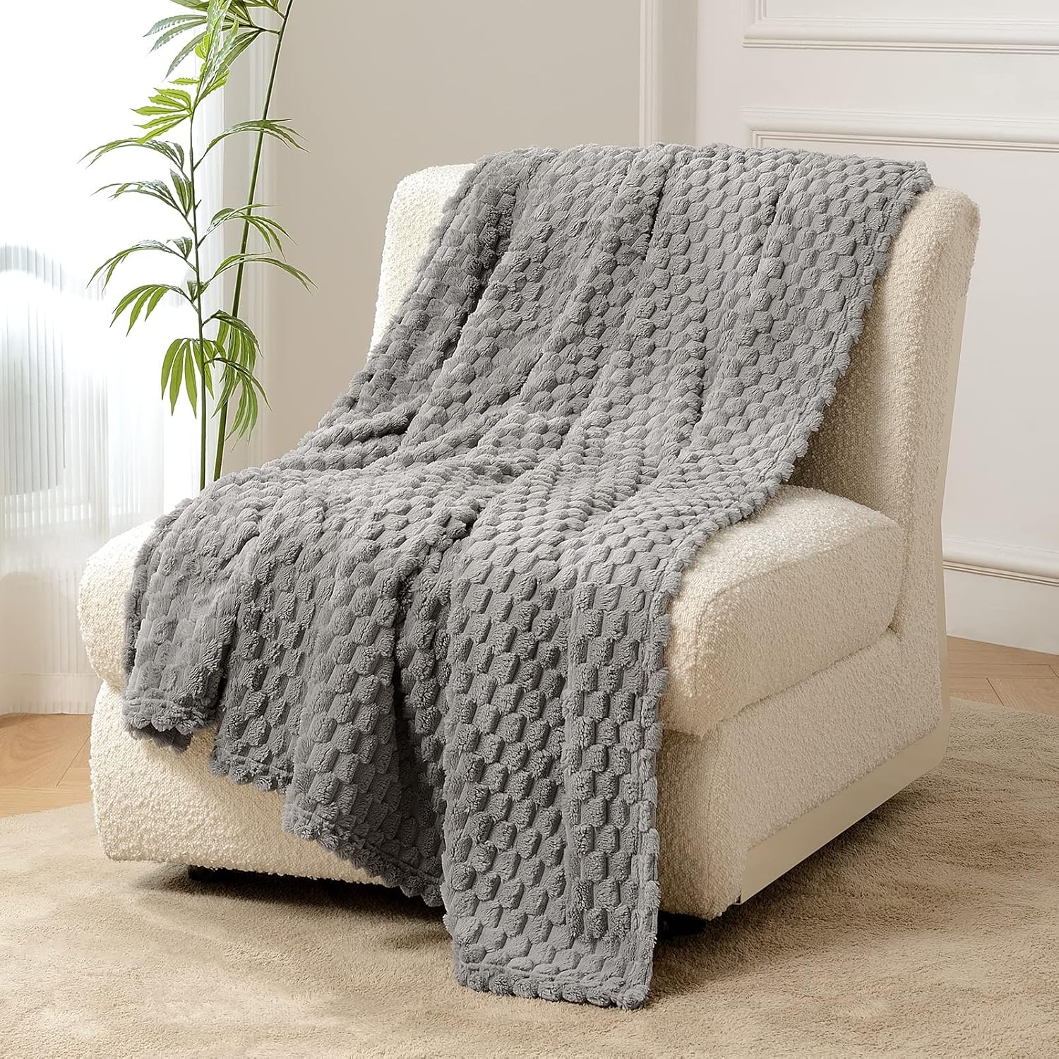 FY FIBER HOUSE Manta de forro polar para sofá, de 10.58 ozm, súper suave, mullida, para sofá de oficina, 50 x 60 pulgadas, color gris claro