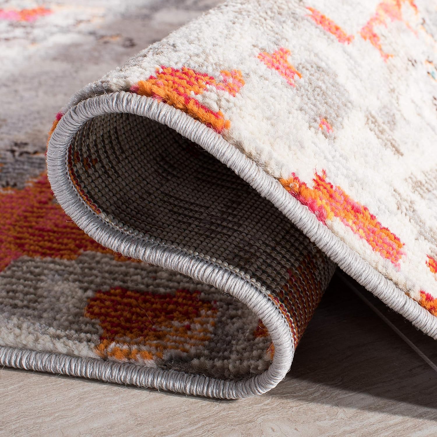 SAFAVIEH MAD425H Madison Collection Alfombra decorativa cuadrada de 3′, grisnaranja, diseño abstracto bohemio desgastado, no desprende pelusa, para