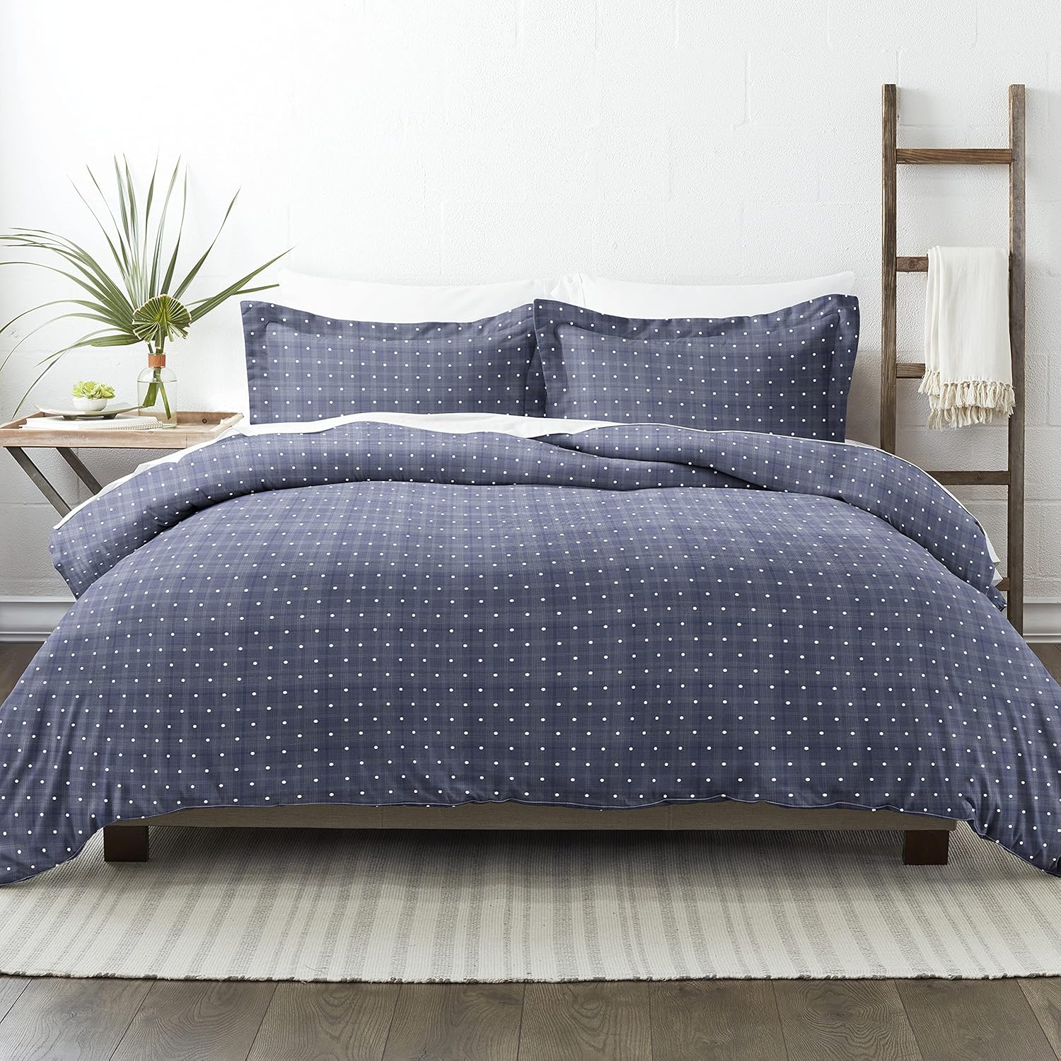 ienjoy Home – Juego de funda de edredón estampado, tamaño KingCalifornia King, azul marino con lunares