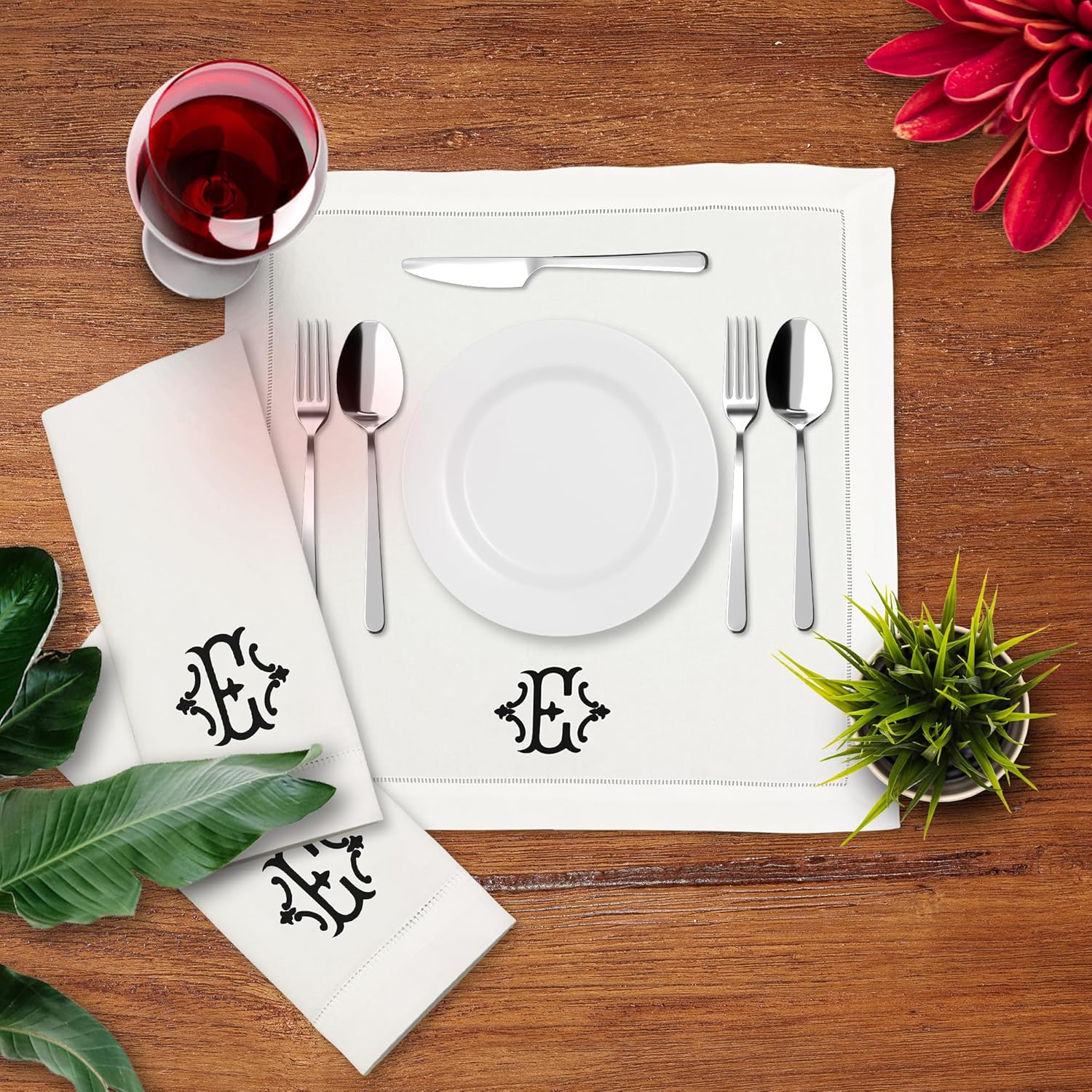 Servilletas de mesa de algodón de alta calidad con inicial bordada, paquete de 4, 20 x 20 pulgadas, lavables, diseño de vainica, elegantes