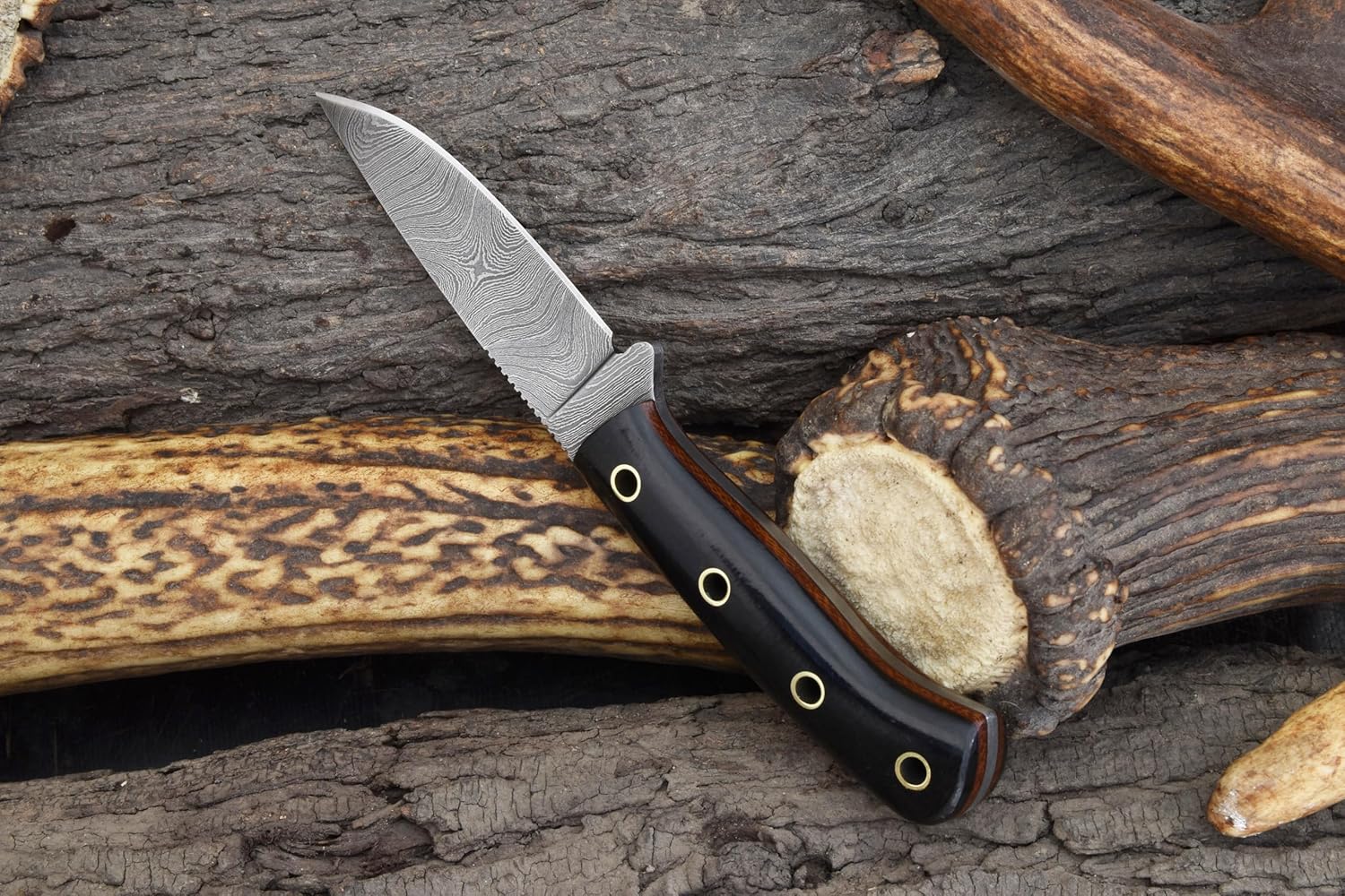 Knives Ranch Cuchillo utilitario EDC hecho a mano de acero de Damasco  Espiga completa  Mango de micarta de arpillera  Funda resistente para
